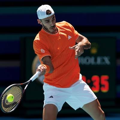 Francisco Cerundolo sorprende en Miami al eliminar a Daniil Medvedev